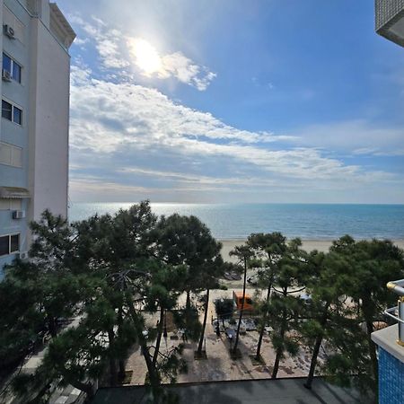 Blue Amr Hotell Škalngur Exteriör bild