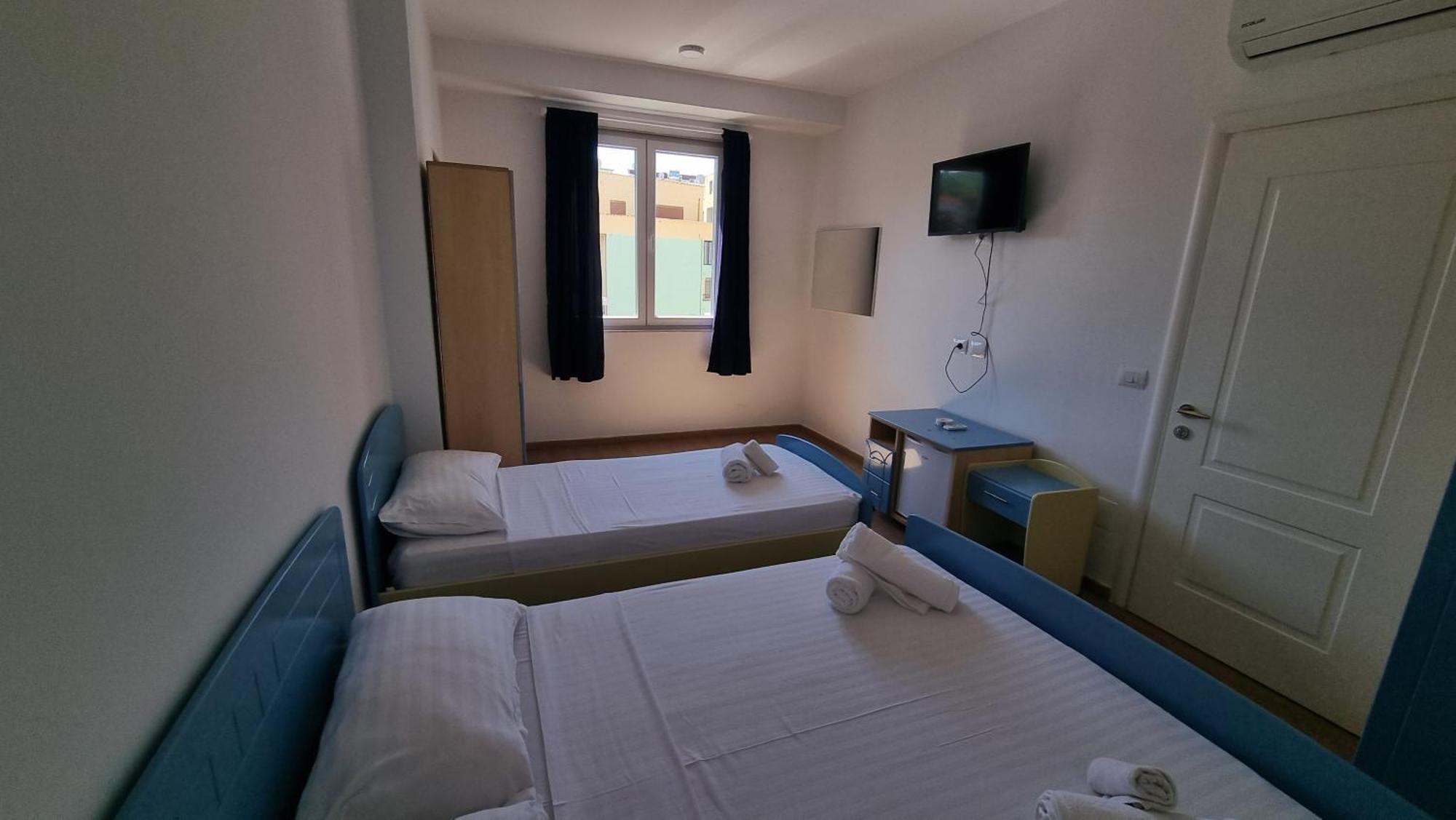 Blue Amr Hotell Škalngur Exteriör bild