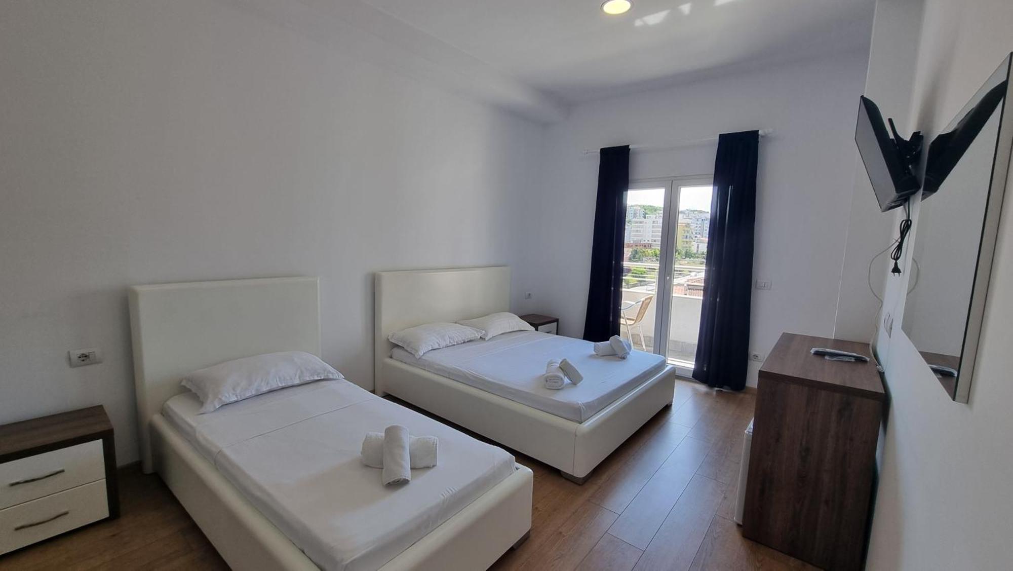 Blue Amr Hotell Škalngur Exteriör bild