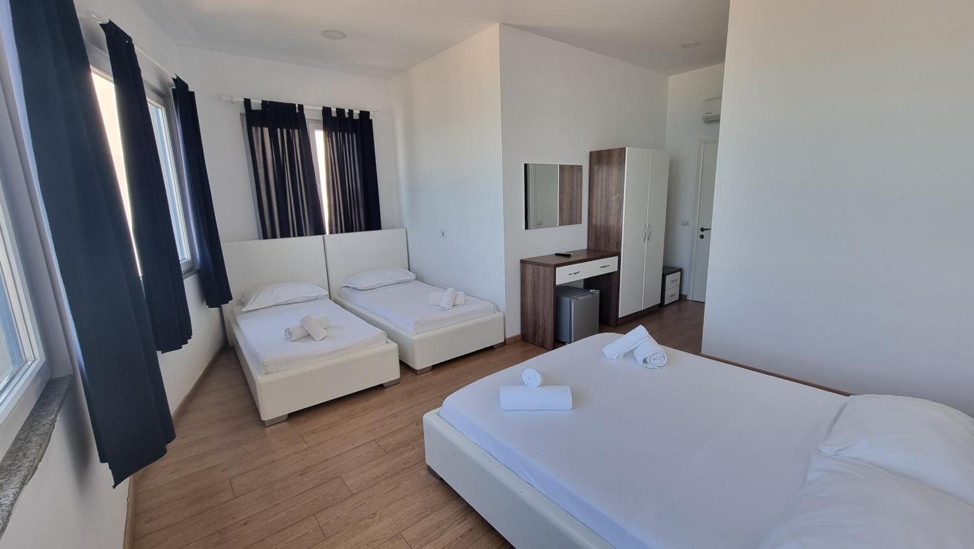 Blue Amr Hotell Škalngur Exteriör bild