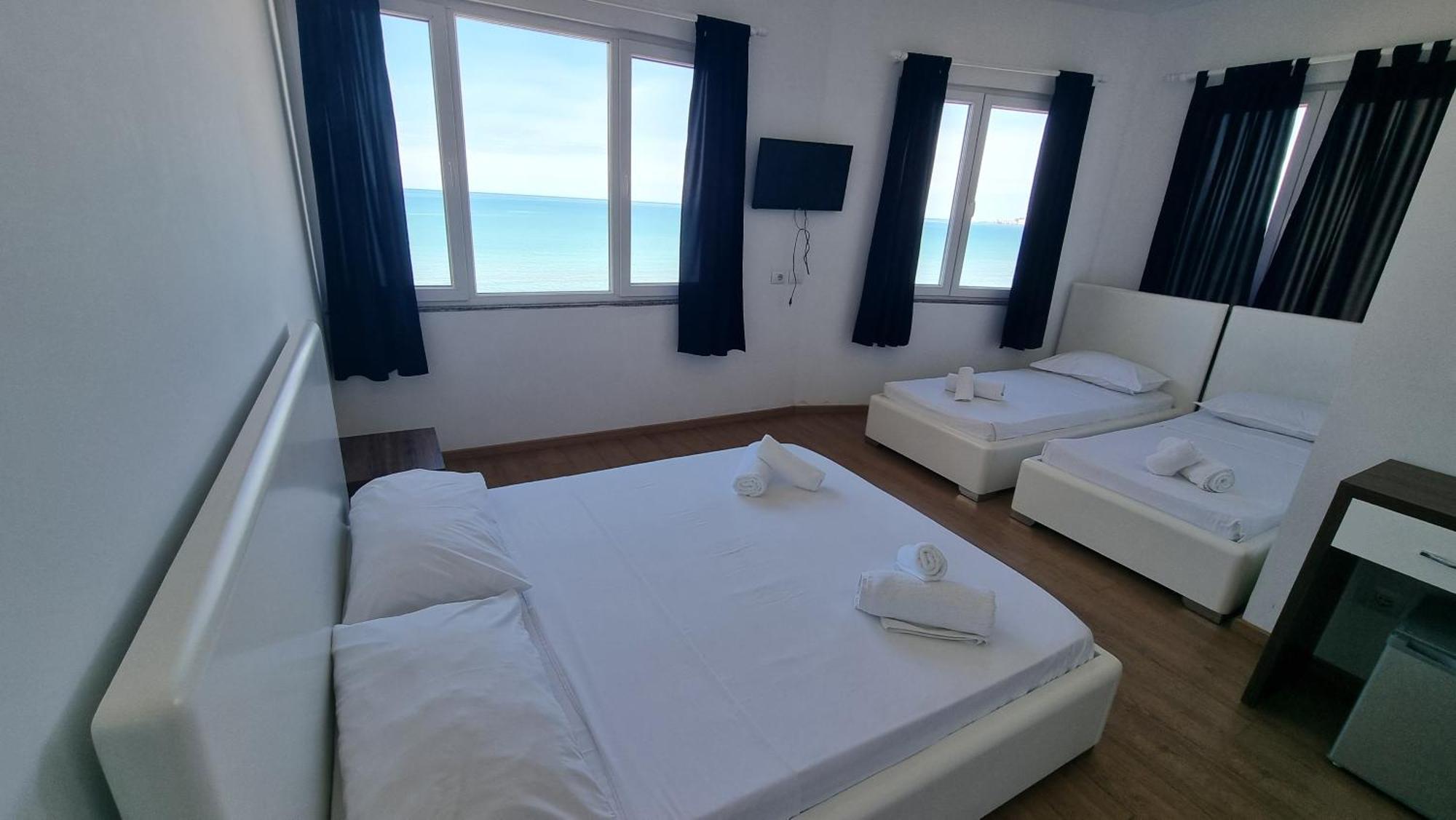 Blue Amr Hotell Škalngur Exteriör bild