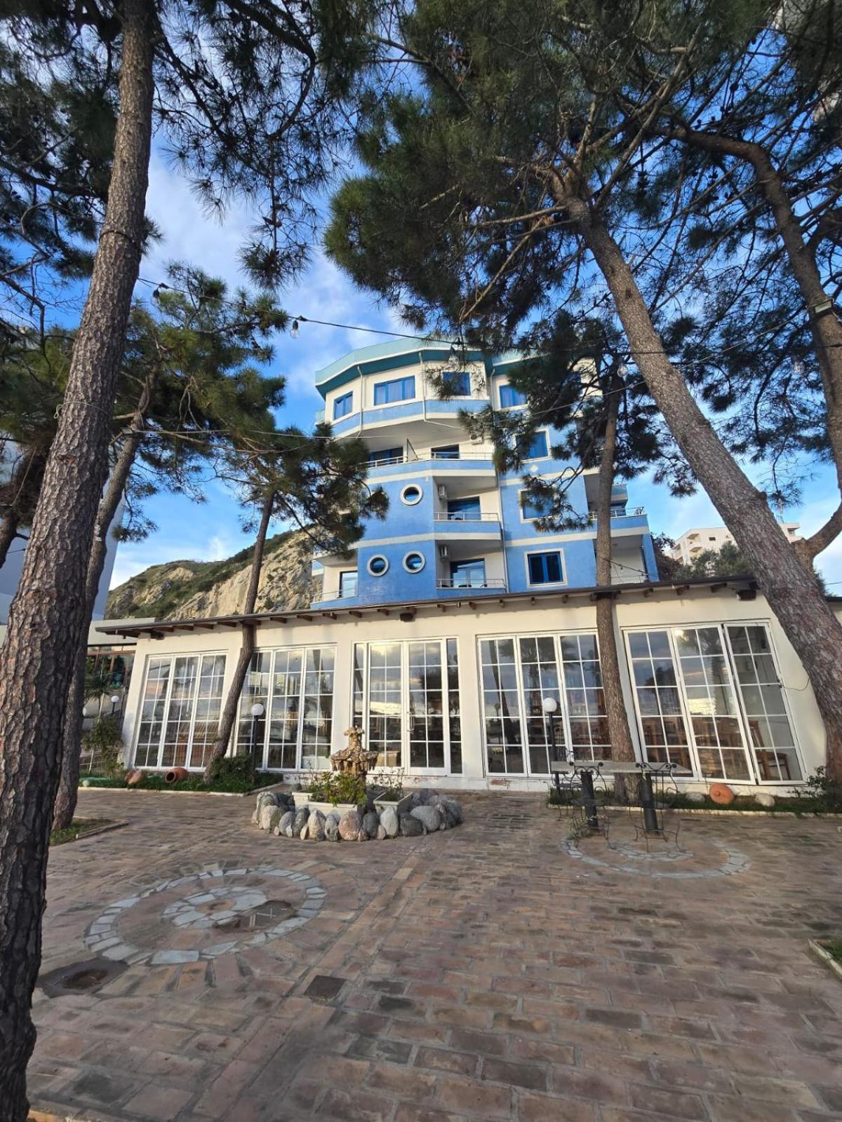 Blue Amr Hotell Škalngur Exteriör bild