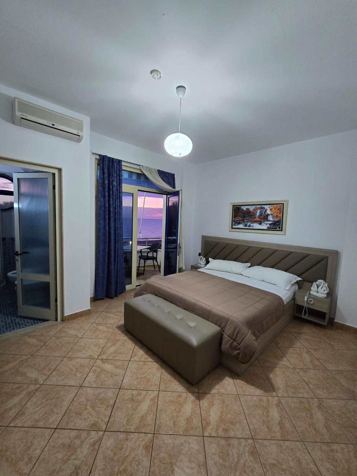 Blue Amr Hotell Škalngur Exteriör bild